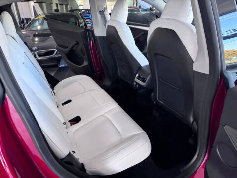 2025 Tesla Model Y Long Range