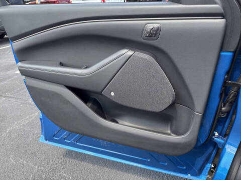 2025 Ford Mustang Mach-E Premium