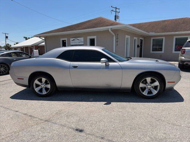 2017 Dodge Challenger SXT