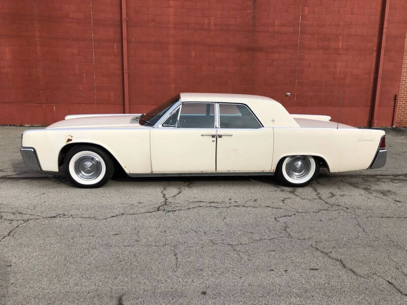 1961 Lincoln Continental for sale at ELIZABETH AUTO SALES in Elizabeth PA