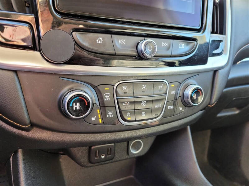 2020 Chevrolet Traverse LT Leather