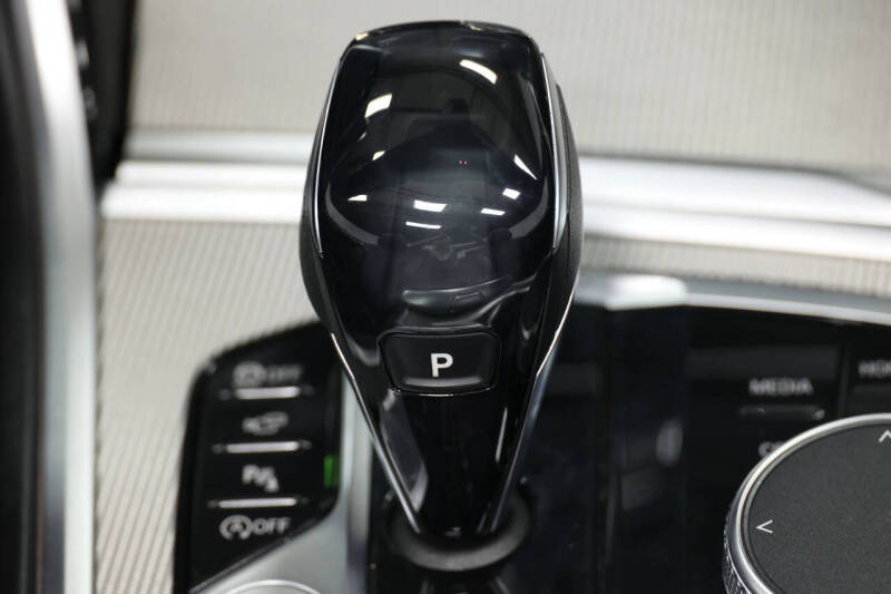 2020 BMW 8 Series 840i