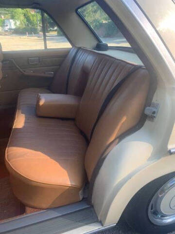 1976 Mercedes-Benz 240D