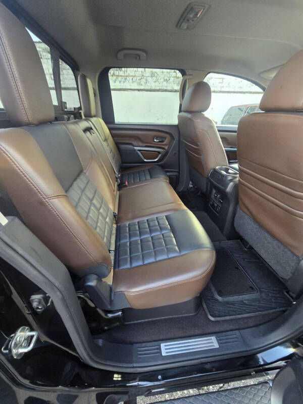 2017 Nissan Titan Platinum Reserve