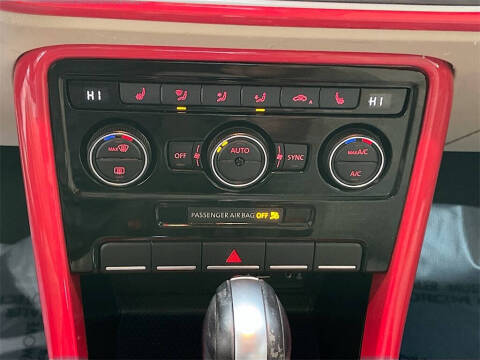 2019 Volkswagen Beetle 2.0T SE