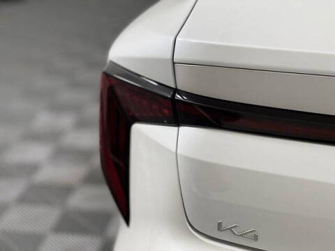 2025 Kia K4 LX