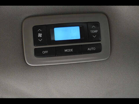 2019 Toyota Sienna LE Mobility 7-Passenger