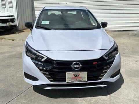 2025 Nissan Versa SR