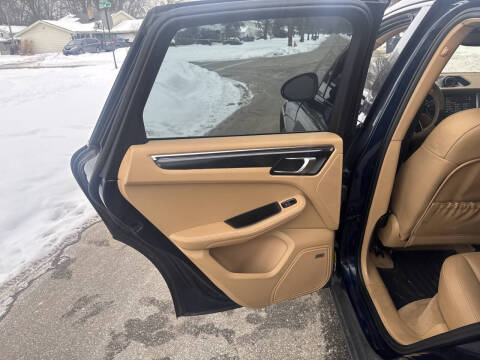 2015 Porsche Macan S