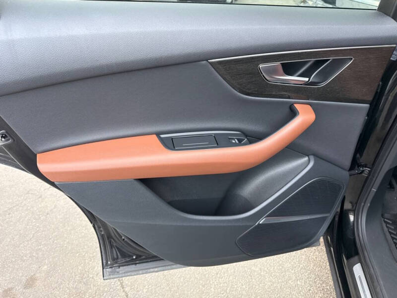 2022 Audi Q7 quattro Premium Plus 55 TFSI