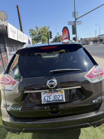 2015 Nissan Rogue SV