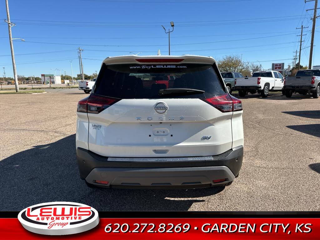 2022 Nissan Rogue for sale at Lewis Chevrolet of Garden City in Garden City, KS