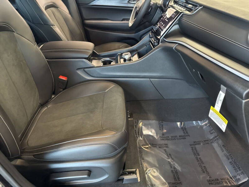 2025 Jeep Grand Cherokee L Altitude X