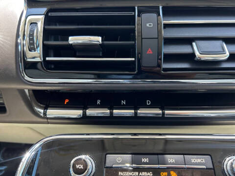 2019 Lincoln Navigator Black Label