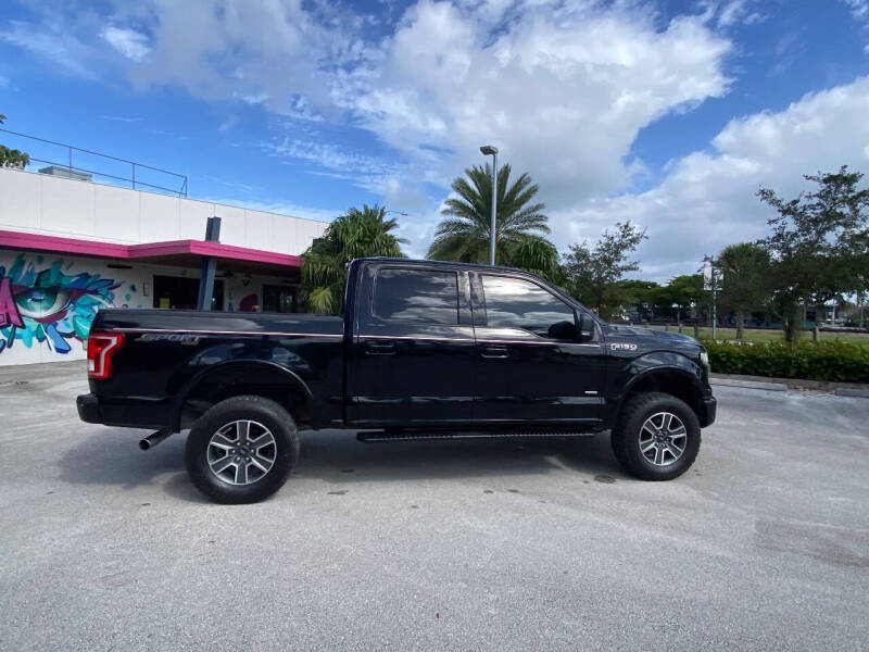 2016 Ford F-150 XLT photo 16