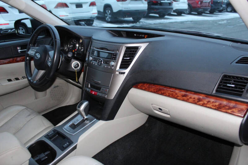 2011 Subaru Outback 2.5i Limited