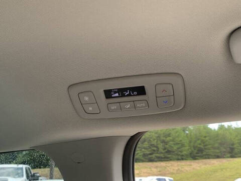 2025 Kia Carnival EX