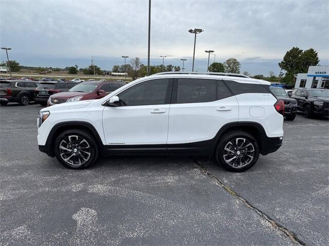 2022 GMC Terrain SLT