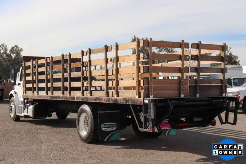 2019 Freightliner M2 106