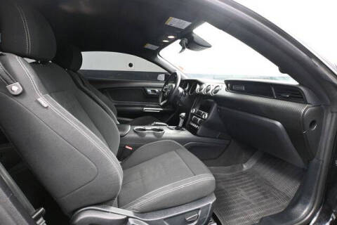 2022 Ford Mustang EcoBoost