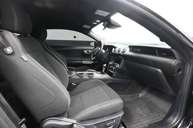 2022 Ford Mustang EcoBoost