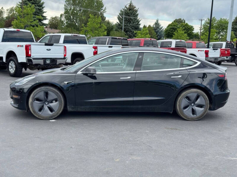 2019 Tesla Model 3 Mid Range