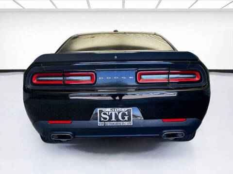 2018 Dodge Challenger SXT