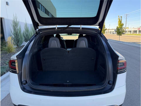 2022 Tesla Model X Plaid