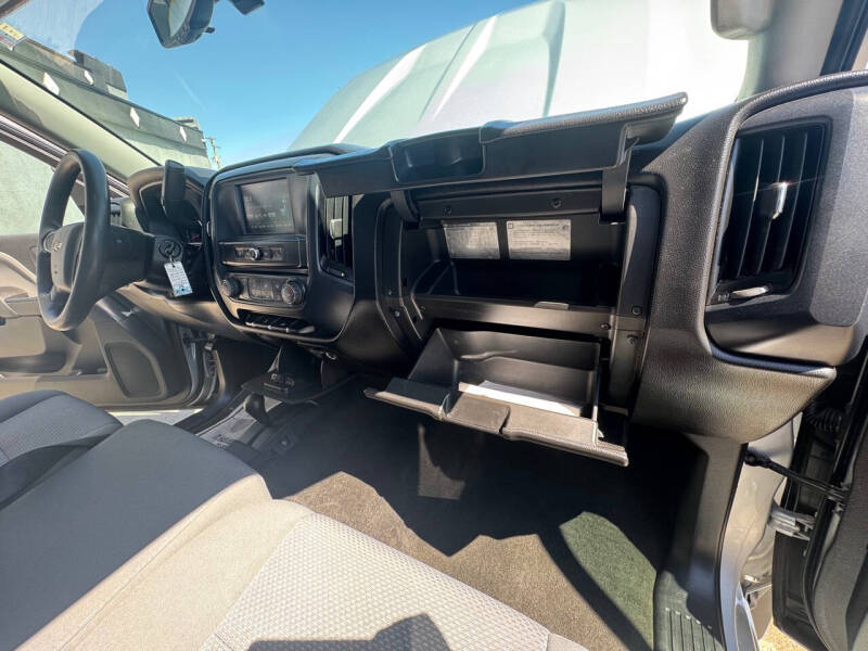 2017 Chevrolet Silverado 1500 Custom