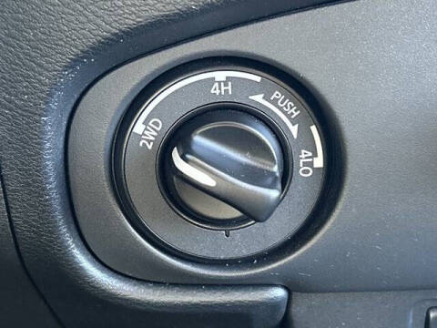 2023 Nissan Frontier SV