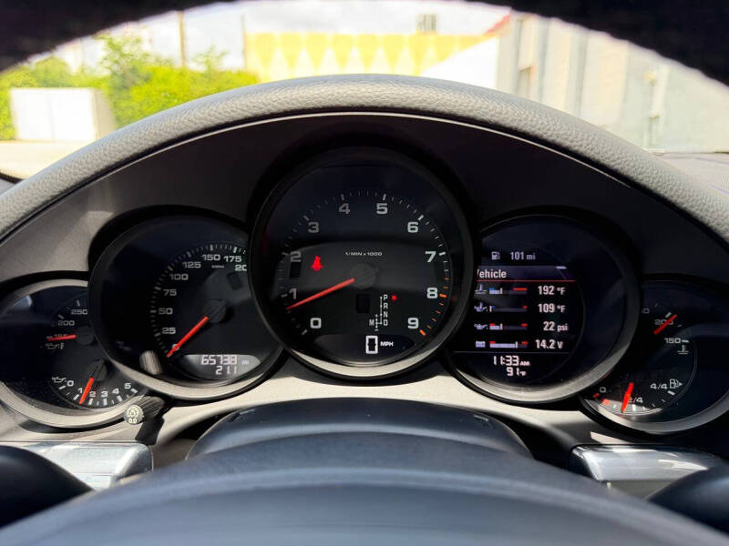 2016 Porsche 911 Carrera