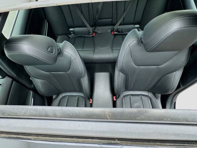 2022 BMW 3 Series 330e