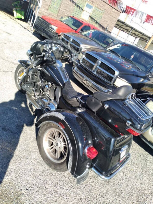 2016 Harley-Davidson FLHTGUTG TRIGLIDE for sale at E-Z Pay Used Cars Inc. in McAlester OK