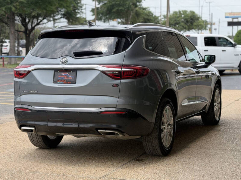 2021 Buick Enclave Essence