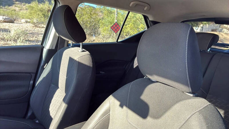 2022 Nissan Kicks SV