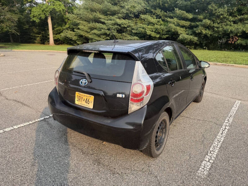 2013 Toyota Prius c One