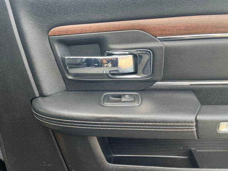 2016 RAM 1500 Laramie