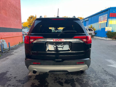 2017 GMC Acadia SLT-1