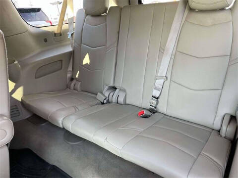 2018 Cadillac Escalade ESV Luxury