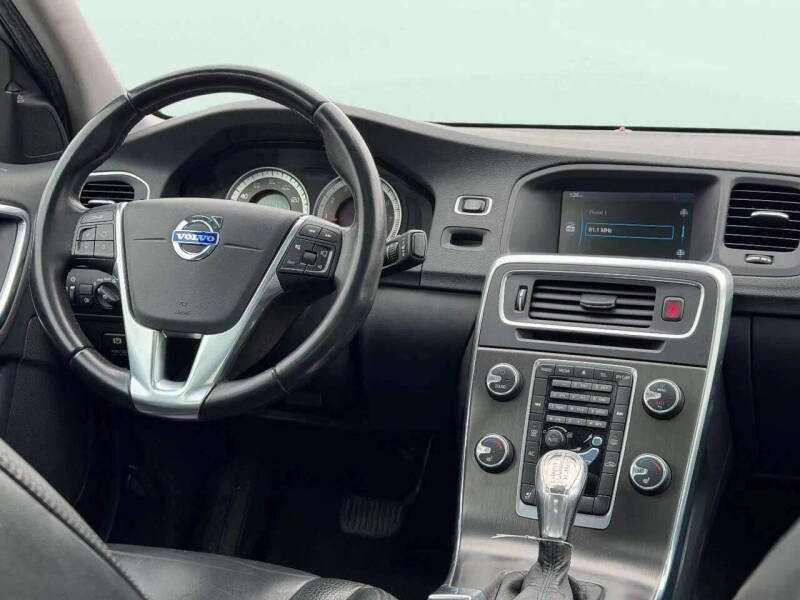 2013 Volvo S60 T5 Premier