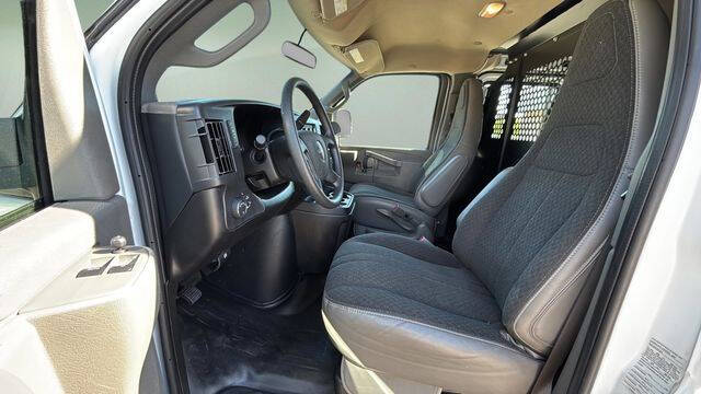 2024 GMC Savana 2500