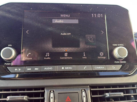 2024 Nissan Pathfinder S