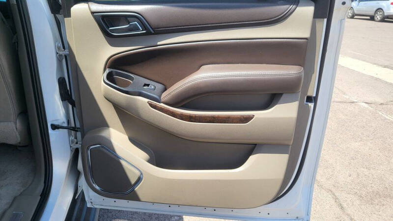 2017 Chevrolet Suburban LT