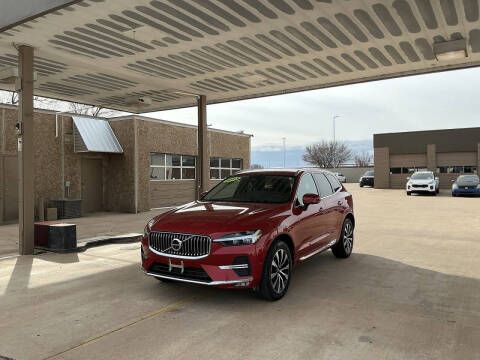 2023 Volvo XC60 B5 Plus Bright Theme