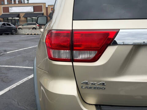 2011 Jeep Grand Cherokee Laredo