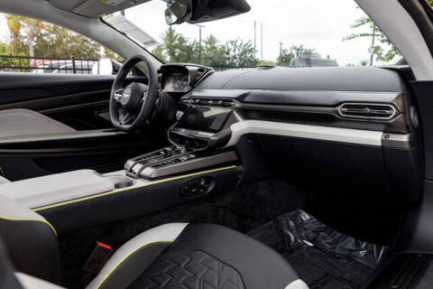 2025 Aston Martin Vanquish