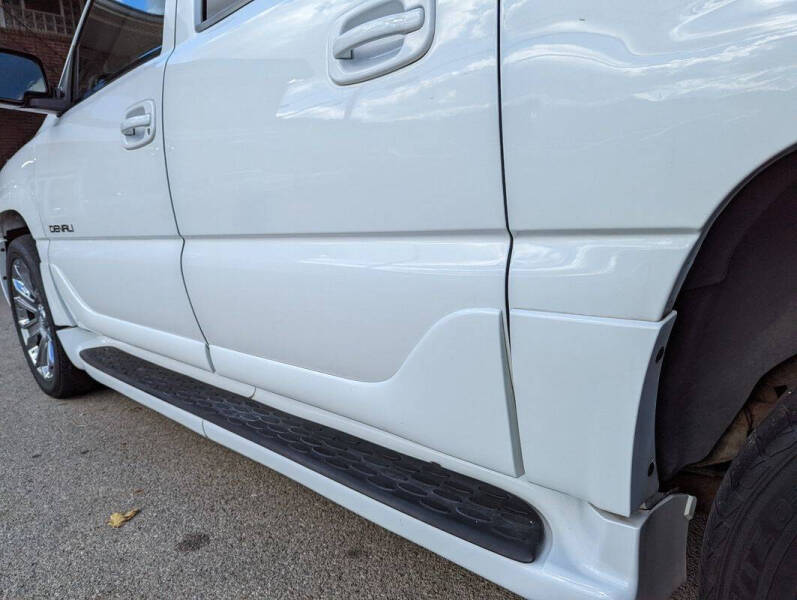 2003 GMC Yukon XL Denali