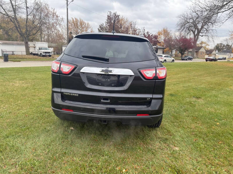 2017 Chevrolet Traverse LT