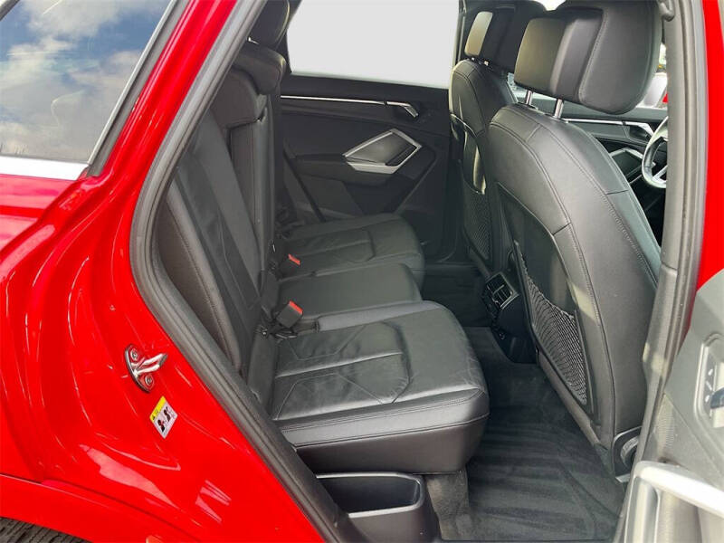 2019 Audi Q3 quattro Premium 45 TFSI