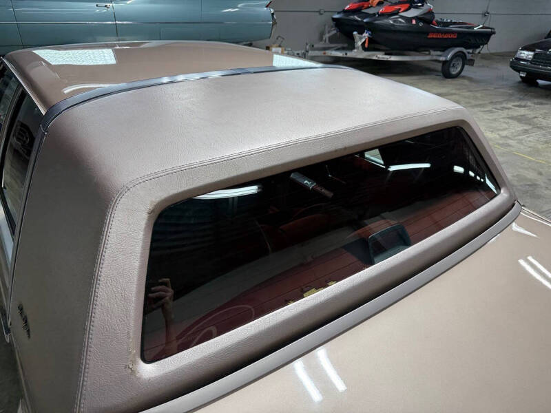 1986 Chrysler New Yorker